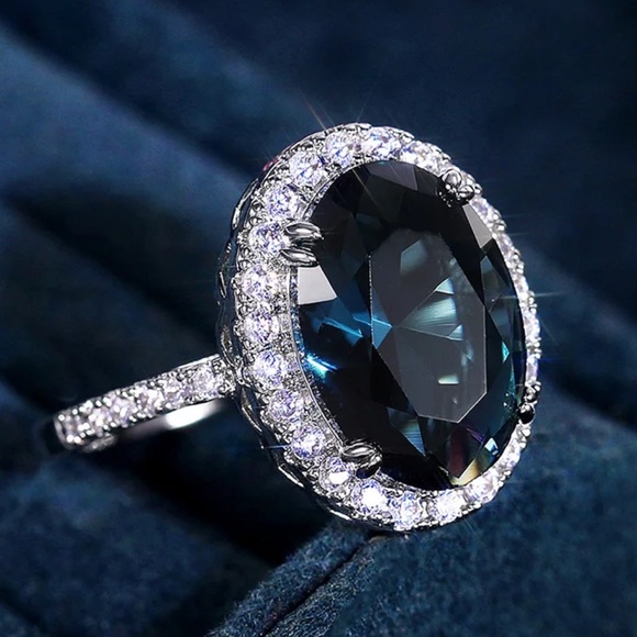 LONDON BLUE 925 STERLING SILVER DIAMOND RING - Picture 4 of 5